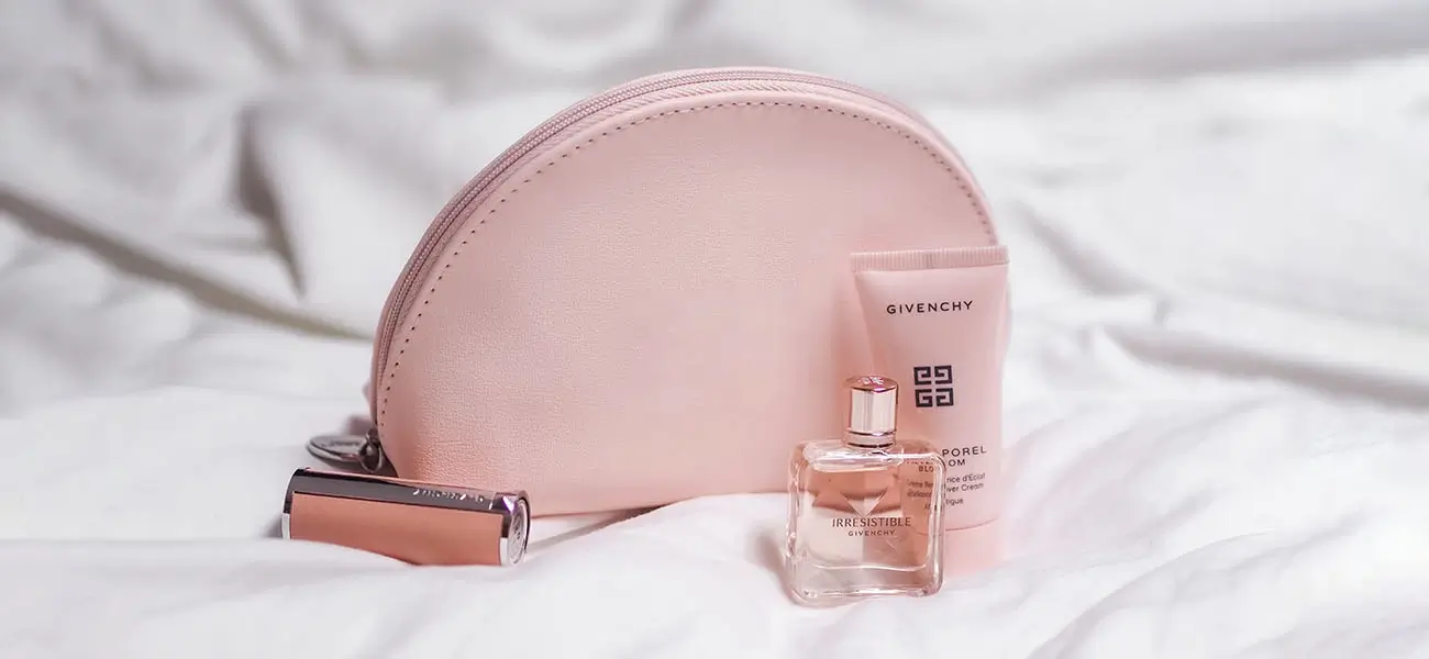 Custom or Contextual Background